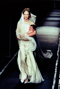 Maria in Weiß